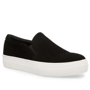 Steve Madden Gills Black Suede Shoe